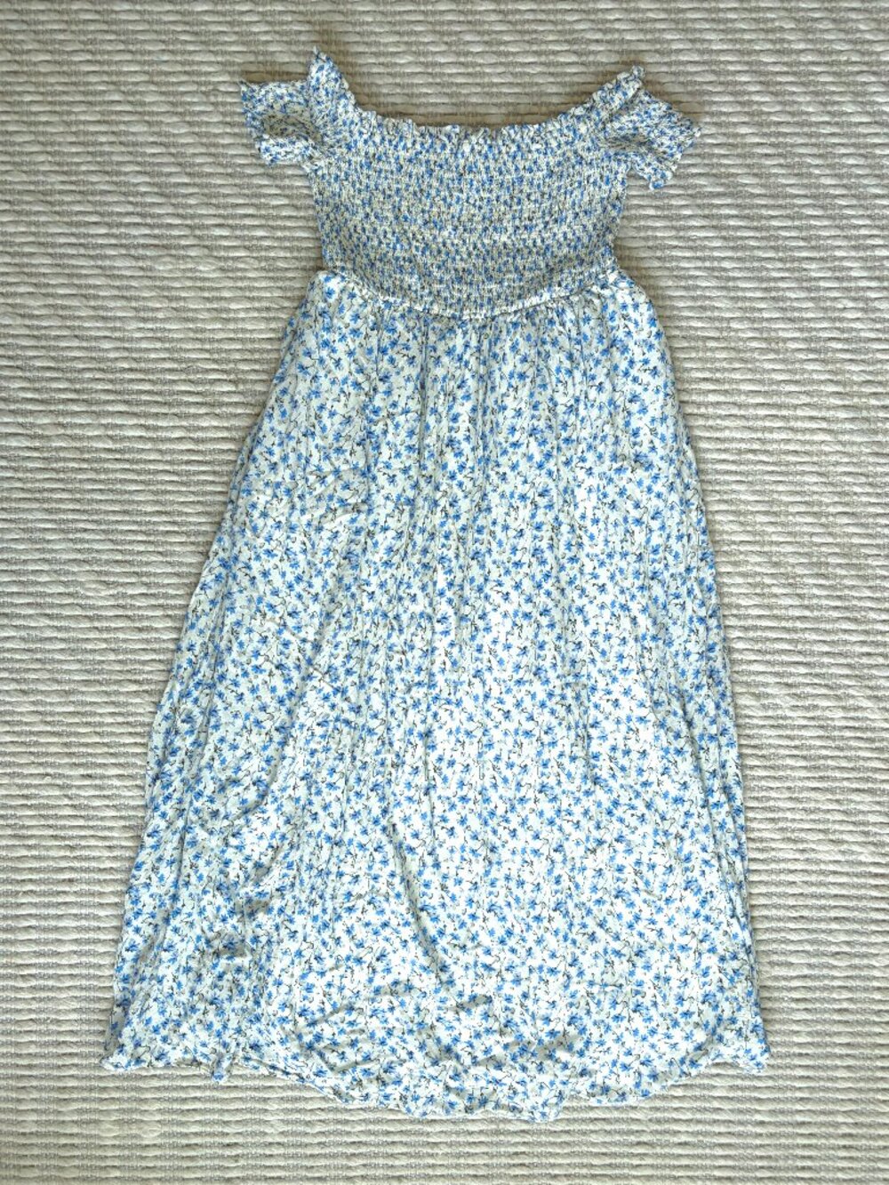UO White Blue Floral Smocked Midi Dress Size SP
